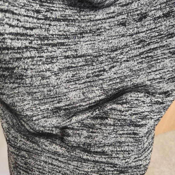 Athleta‎ Open Back Pose Long Sleeve Top Size XS - Picture 10 of 16